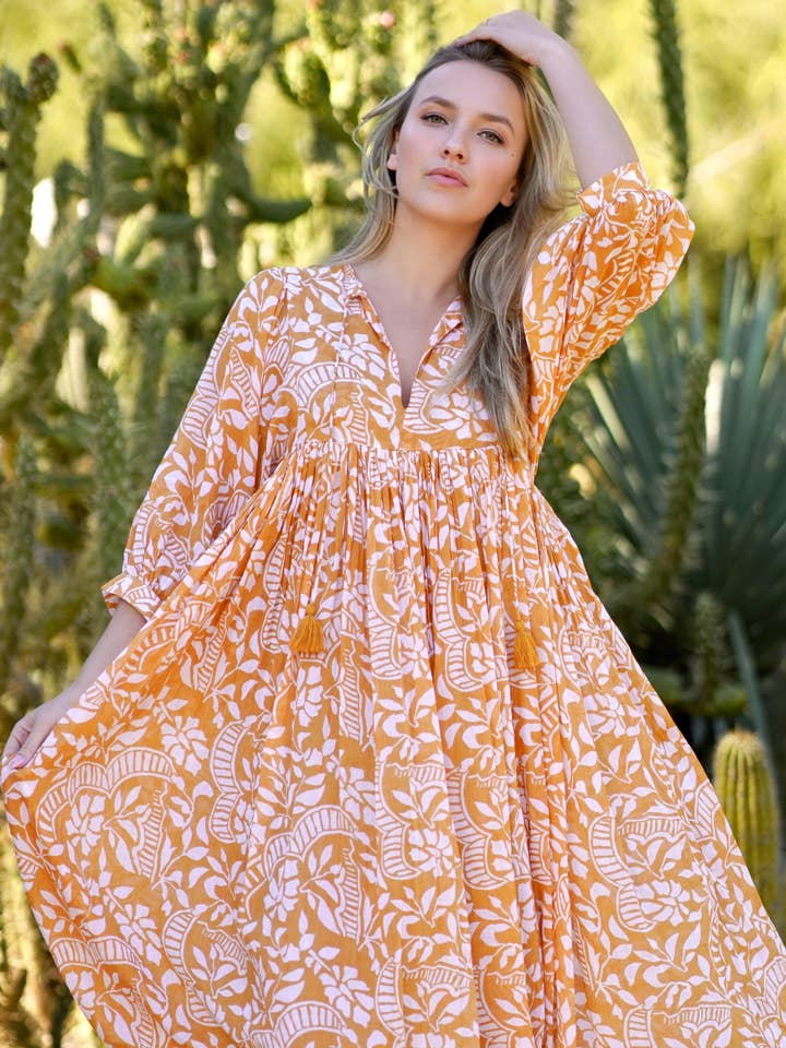 Abito Midi Mylah Stampato a Blocchi Senape (Mandarino) per la vendita all'ingrosso da parte di Dolma