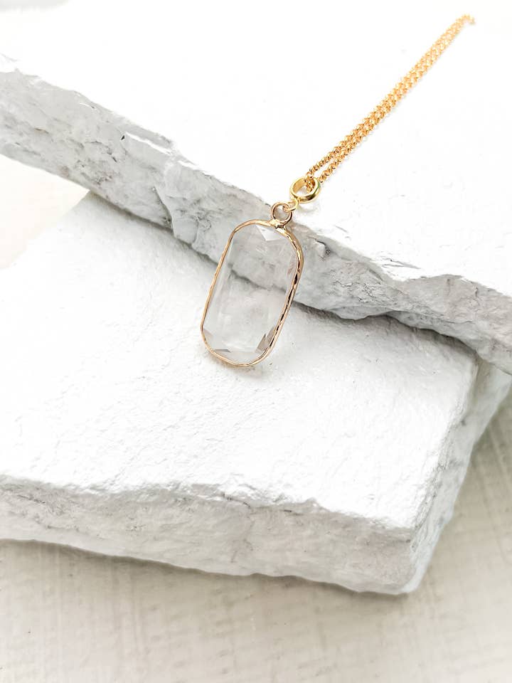 Collier Plaqué Or à Goutte Rectangle Quartz pour la vente par Roc Jewellery