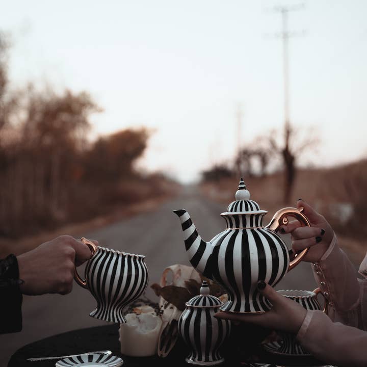 Lively Ghosts – wholesale Tekanna – Tekanna från Grim & Ghostly tekanna-set16