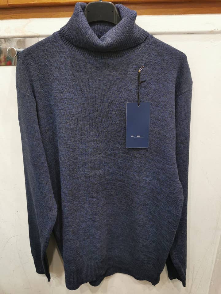 LES GRENOUILLES DU MARAIS - Wholesale Knit Sweater - Men's - Men's wool turtlenecks 22035