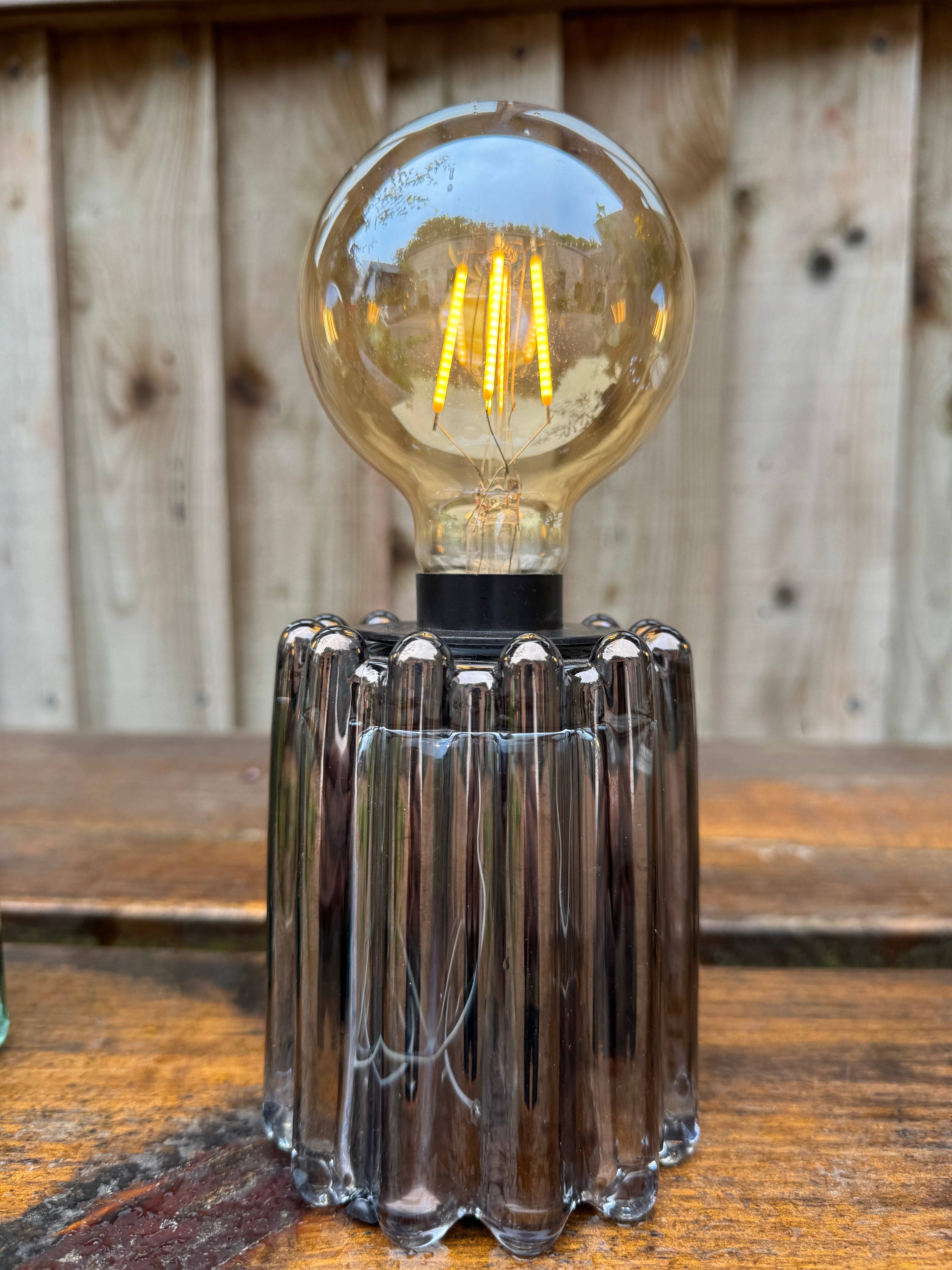 MooBoo Home – wholesale Accent/desk lamp – Wave Table Lamp Battery Operated1