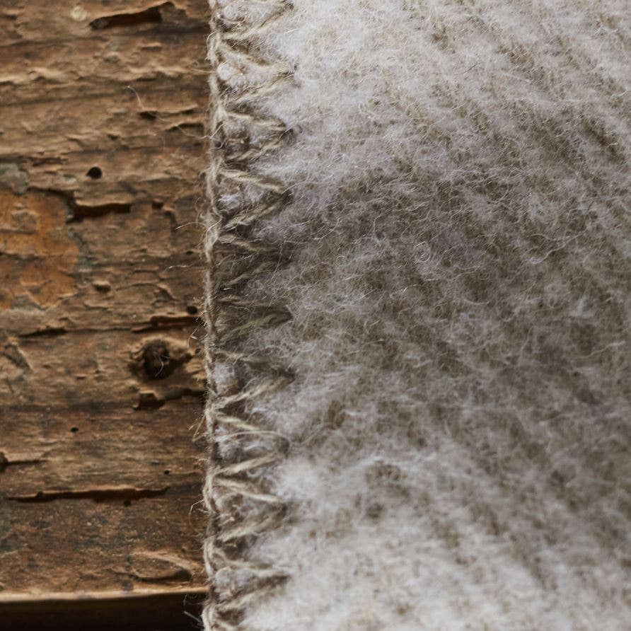 Sylvie Thiriez - Wholesale Throw Blanket - Wool blanket Ivar beige2