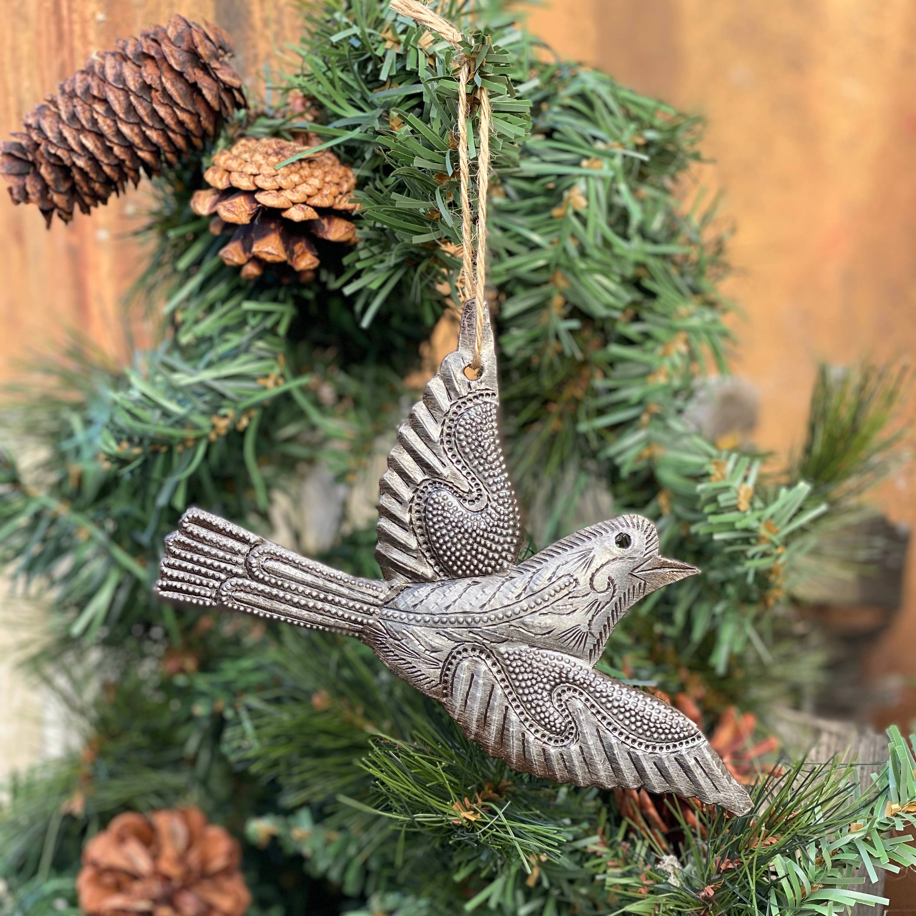 Haiti Fair Trade~ It's Cactus - Vente Décoration murale - Ensemble de 5 oiseaux en métal, 5$ chacun Art recyclé Flock Flying Birds6