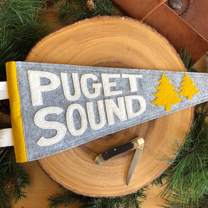 Fanion salish pour la vente par Yoho & Co.