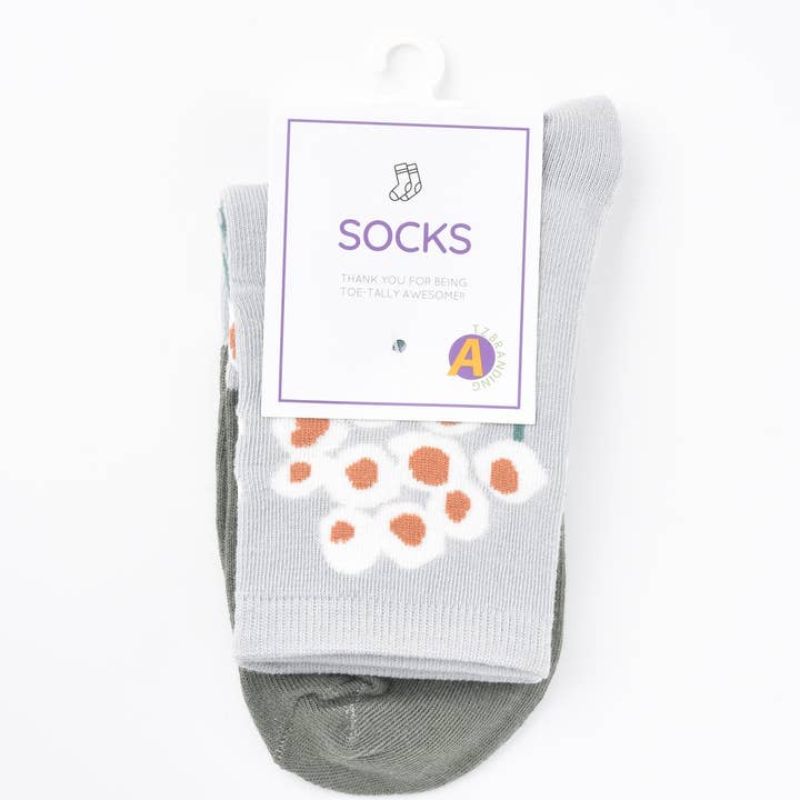 Funkyrel® Atzbranding Limited - Wholesale Socks - Women's - Rufia - Floral Lace Trim Mid-Calf Socks1