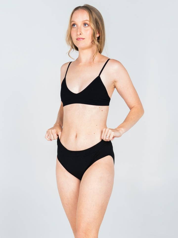 Eco Period - Wholesale Period underwear – Women’s - Orgaknix Super Bikini Period Underwear11