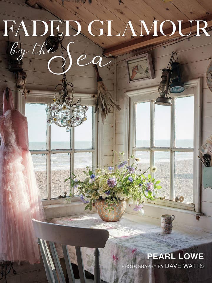 Faded Glamour by the Sea for wholesale by Ryland, Peters & Small
