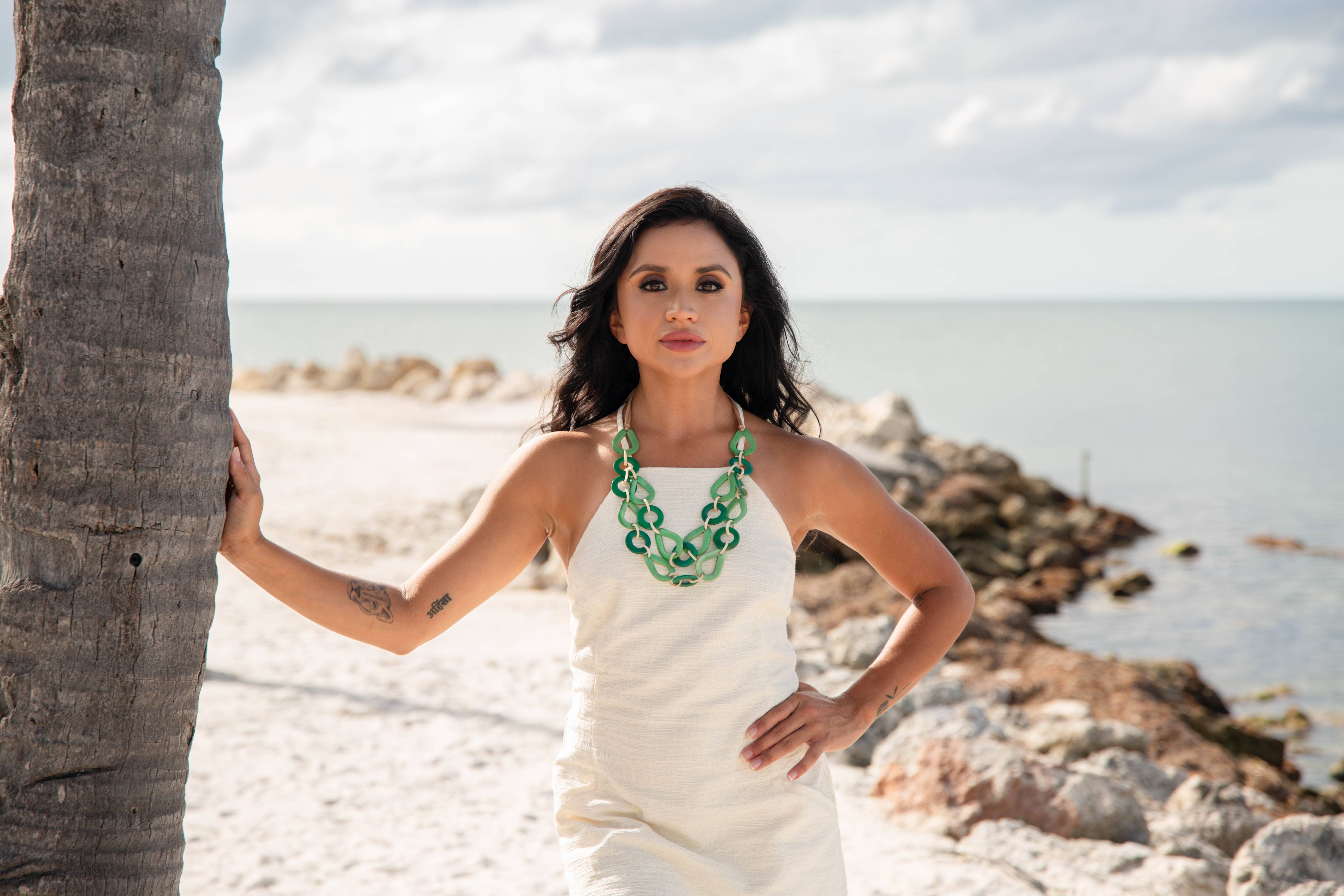 Organic Tagua Jewelry - Vente Colliers plastrons - Collier Venise6