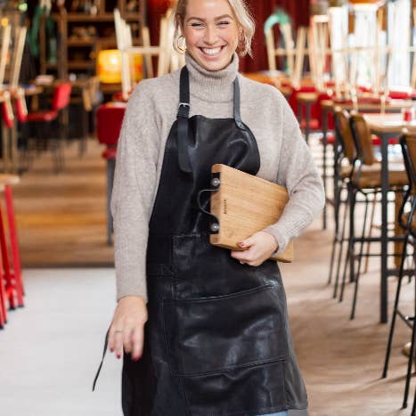 Dyreskinn Schort | 100% leer | Nederlandse productie and other Purchase Wholesale schnapsgläser. Free Returns & Net 60 Terms on Faire trending on Faire.