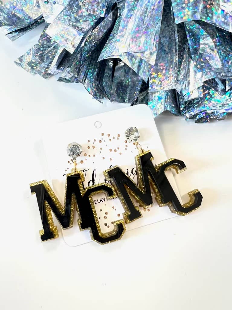 TLD Designs – wholesale Hängande örhängen – Varsity bokstäver1