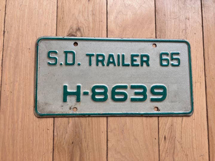 1965 South Dakota Trailer Nummerplade for engroshandel hos RusticPlates
