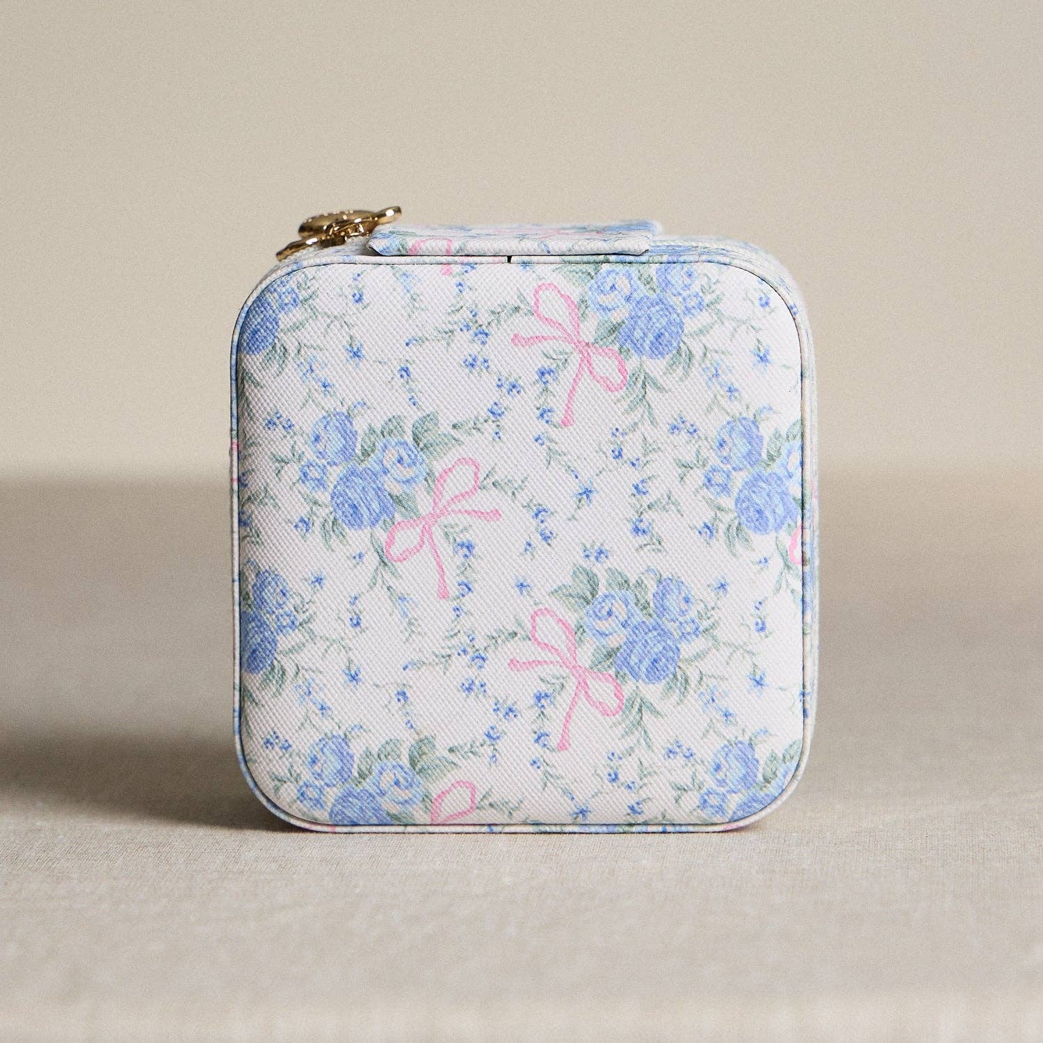 BL Caixa de Jóias Azul Floral com Laço Rosa - Tamanho de Viagem para venda a revendedores na Faire0