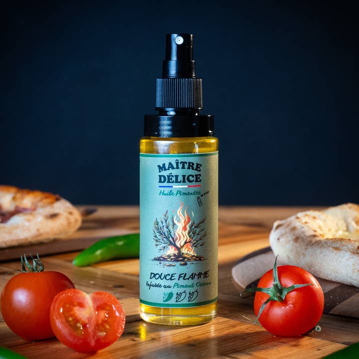 Douce Flamme - Huile Pimentée en Spray 100mL pour la vente par Maître Délice