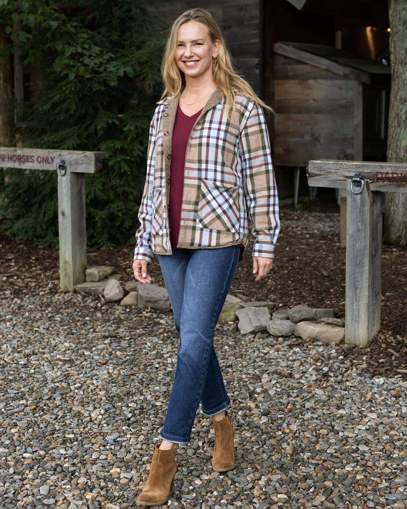 Wijn Geribde top met lange mouwen in wijnrood voor groothandel op Faire2