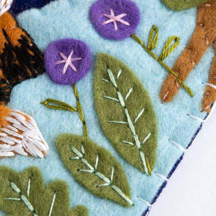 Hawthorn Handmade (US Duties Paid) - Wholesale Craft sewing kit - Woodland Pennant Felt Craft Kit | Complete Craft Kit6