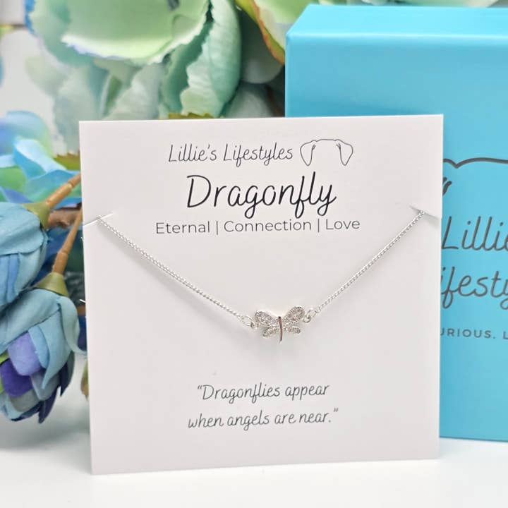 Libellule pour la vente par Lillie's Lifestyles