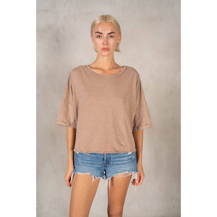 T-shirt in cotone slub a maniche corte con torsione per la vendita all'ingrosso da parte di lalamia