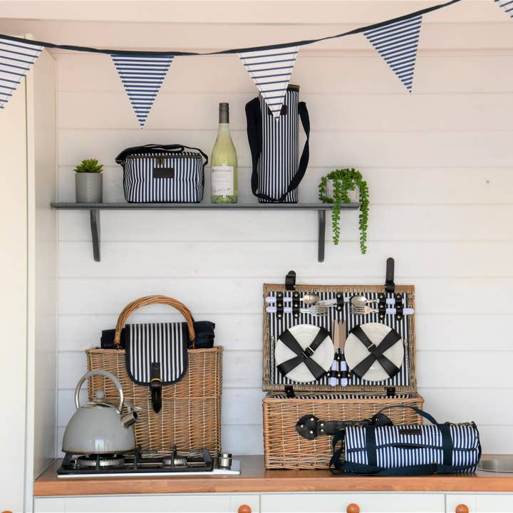 Three Rivers Bunting (15 Flags) 6m for wholesale by Navigate Ltd