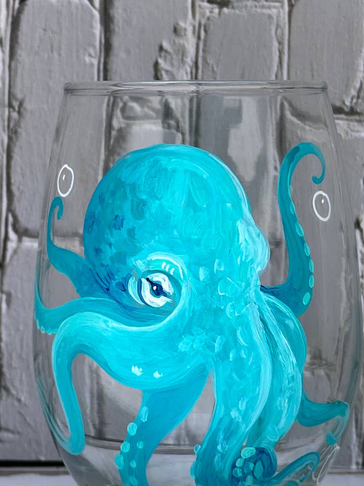 Verre à vin peint à la main SET OCTOPUS – Verrerie côtière pour la vente par Paula Freeman Art