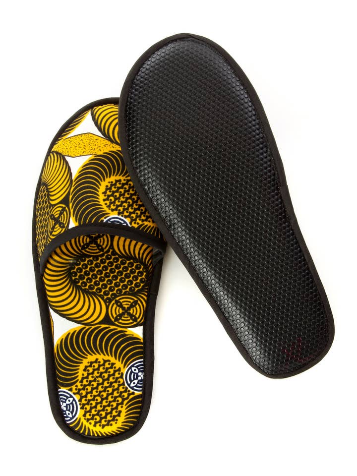African Modern - Wholesale Slippers - Unisex - Large Assorted Ankara Cloth House Slippers from Ghana1