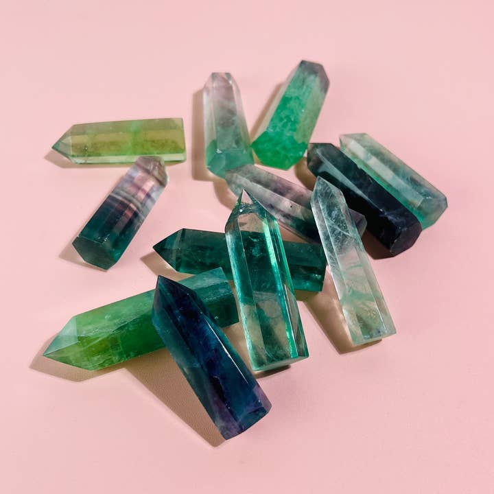 Sow the Magic - Wholesale Spirituele steen/kristal - Natuurlijke spirituele steen van groen fluorietkwarts met kristalpunt2