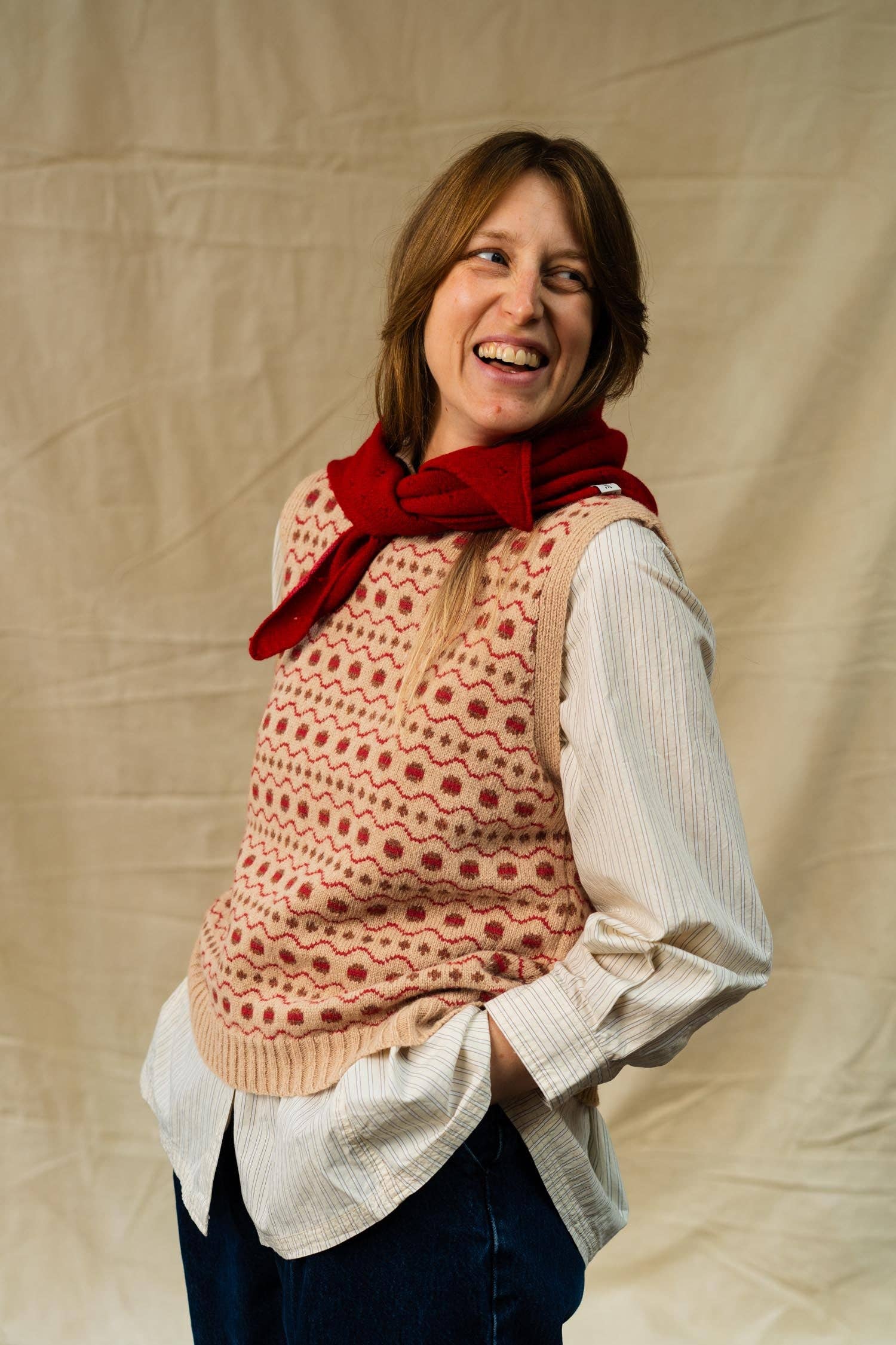 ROVE Knitwear - Wholesale Scarf - Women's - Pointelle Neckerchief | Red1