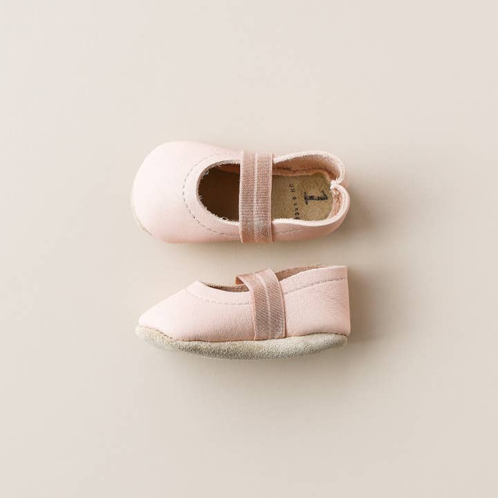 Sun & Lace - Vente Chaussures de berceau – bébé - Ballerines bébé en cuir rose clair | Chaussures pour bébé fille2