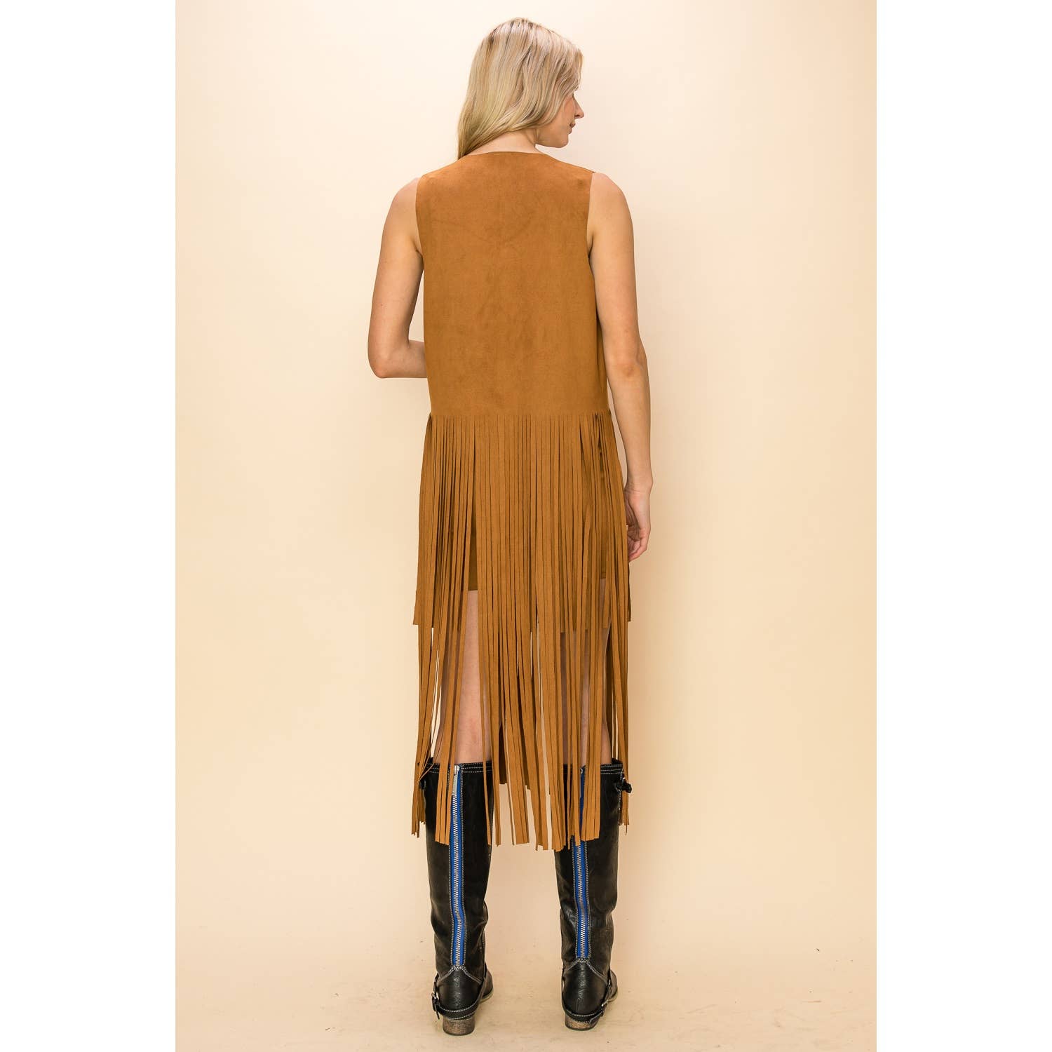 VOCAL - Vendita all'ingrosso Gilè imbottito - Donna - CARDIGAN SENZA MANICHE CON FRANGE LUNGHE DA COWGIRL IN PELLE SINTETICA2