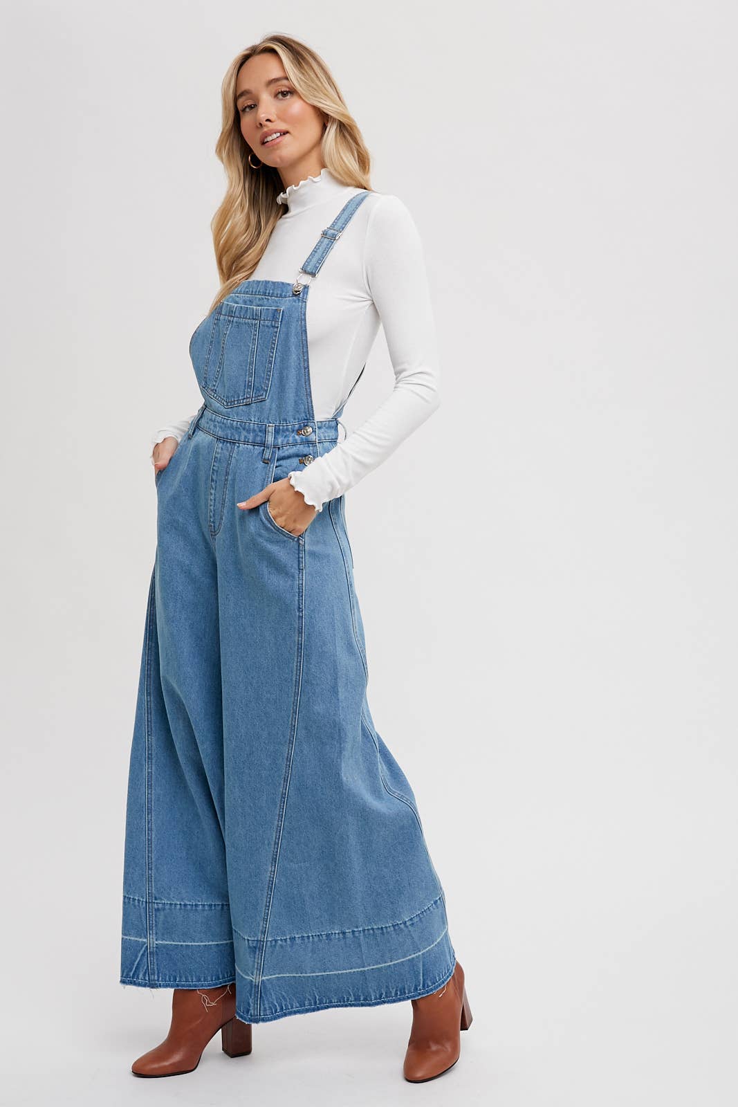 Bluivy – Engroshandel Overalls - Dame – DENIM OVERALLS MED BREDE BEN5