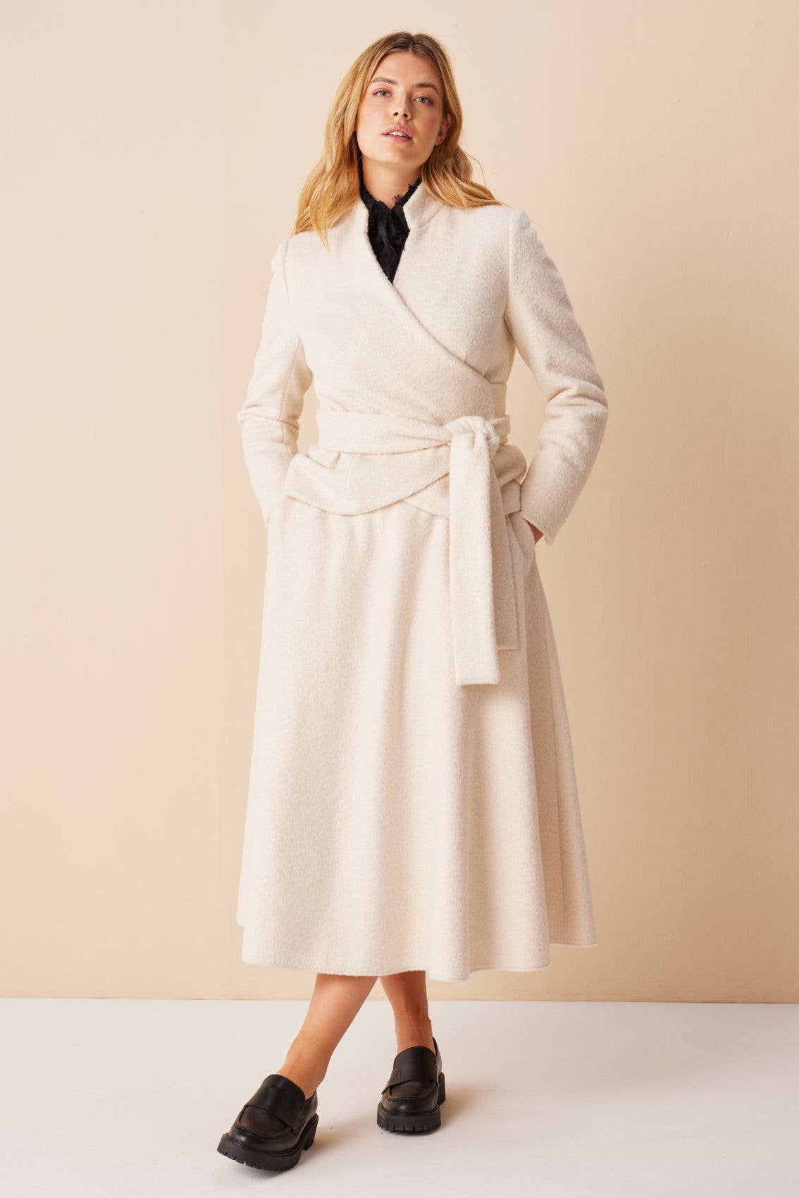 Marianna Déri GmbH – Engroshandel Nederdel - Dame – Bouclé cirkelnederdel4