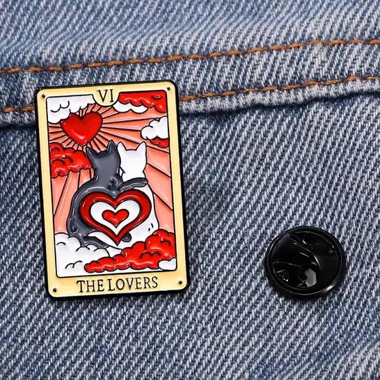 Magnifique Hearts - Wholesale Lapel Pin/Button - Cat Lovers Tarot Enamel Pin – The Feline Lovers, Cute Design0