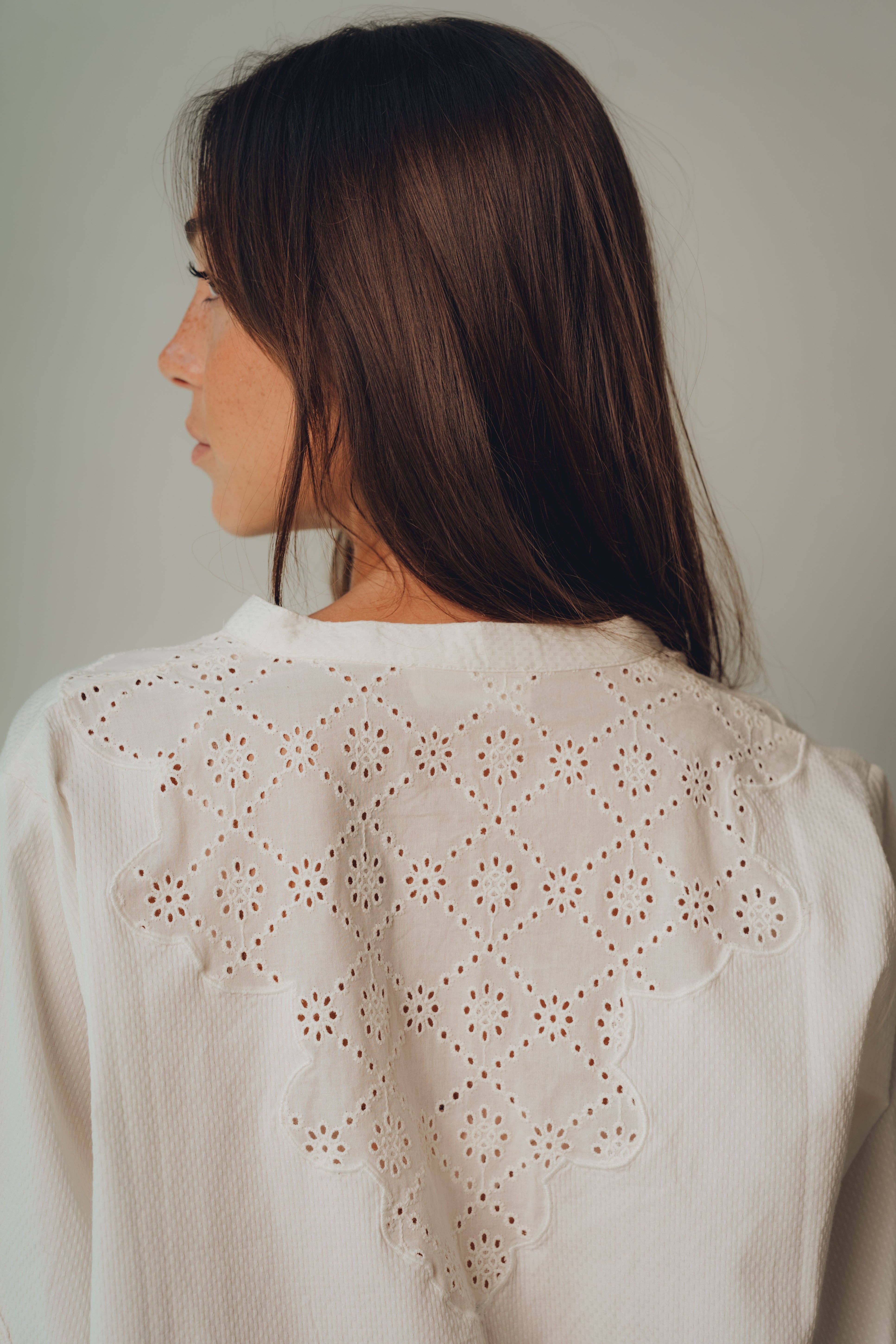 Kapda Casa - Wholesale Button Down Shirt - Women's - Camisa Clarice - Camisa lisa Bordados2