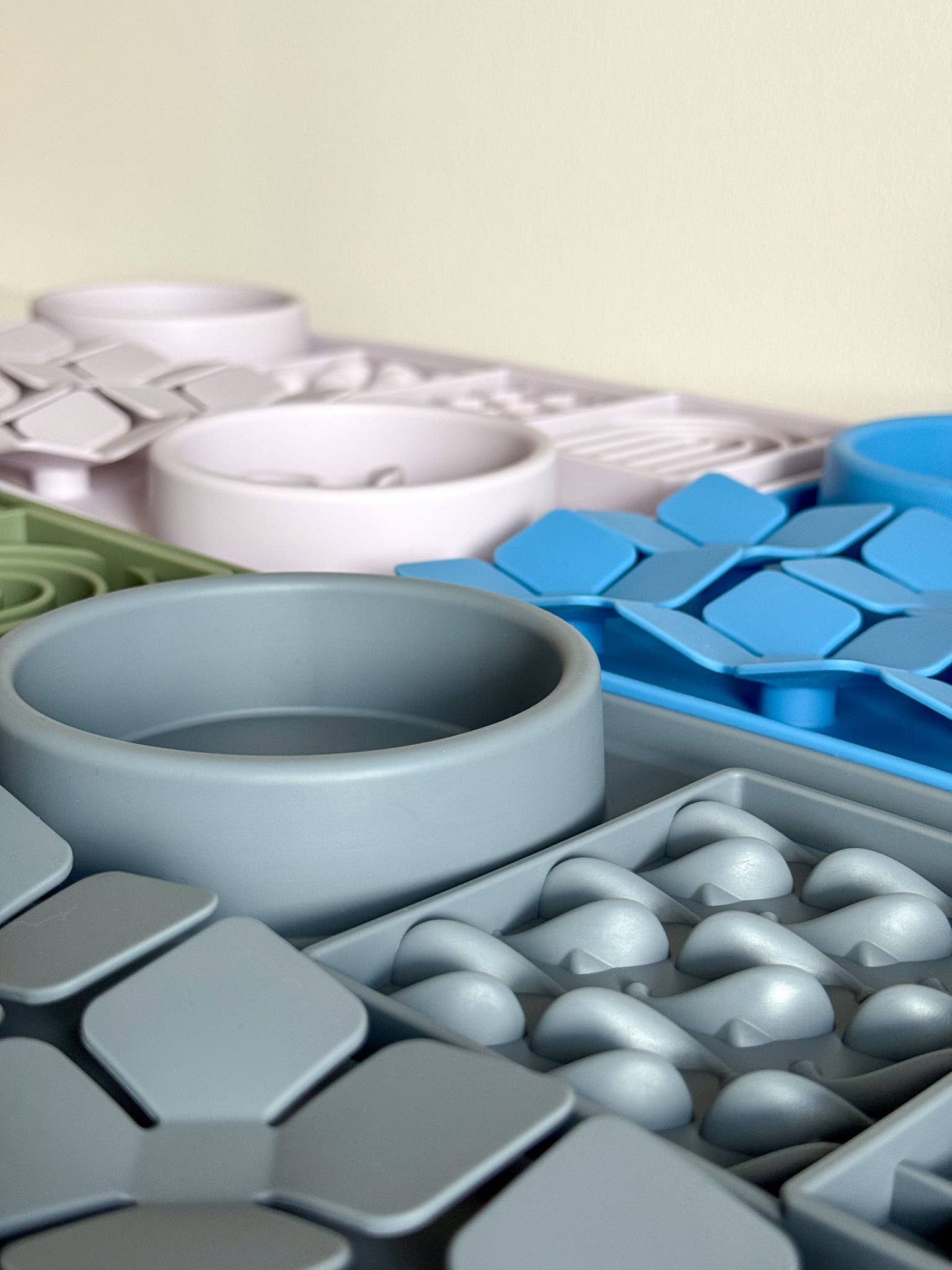 Doggotique - Wholesale Pet Food Mat - Dog - Dog feeding station, lick mat, lick mat6