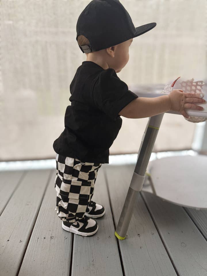 Smiley Daze - Wholesale Pants - Kids - SD CHECKERED • CARGO SWEATPANTS 2.011