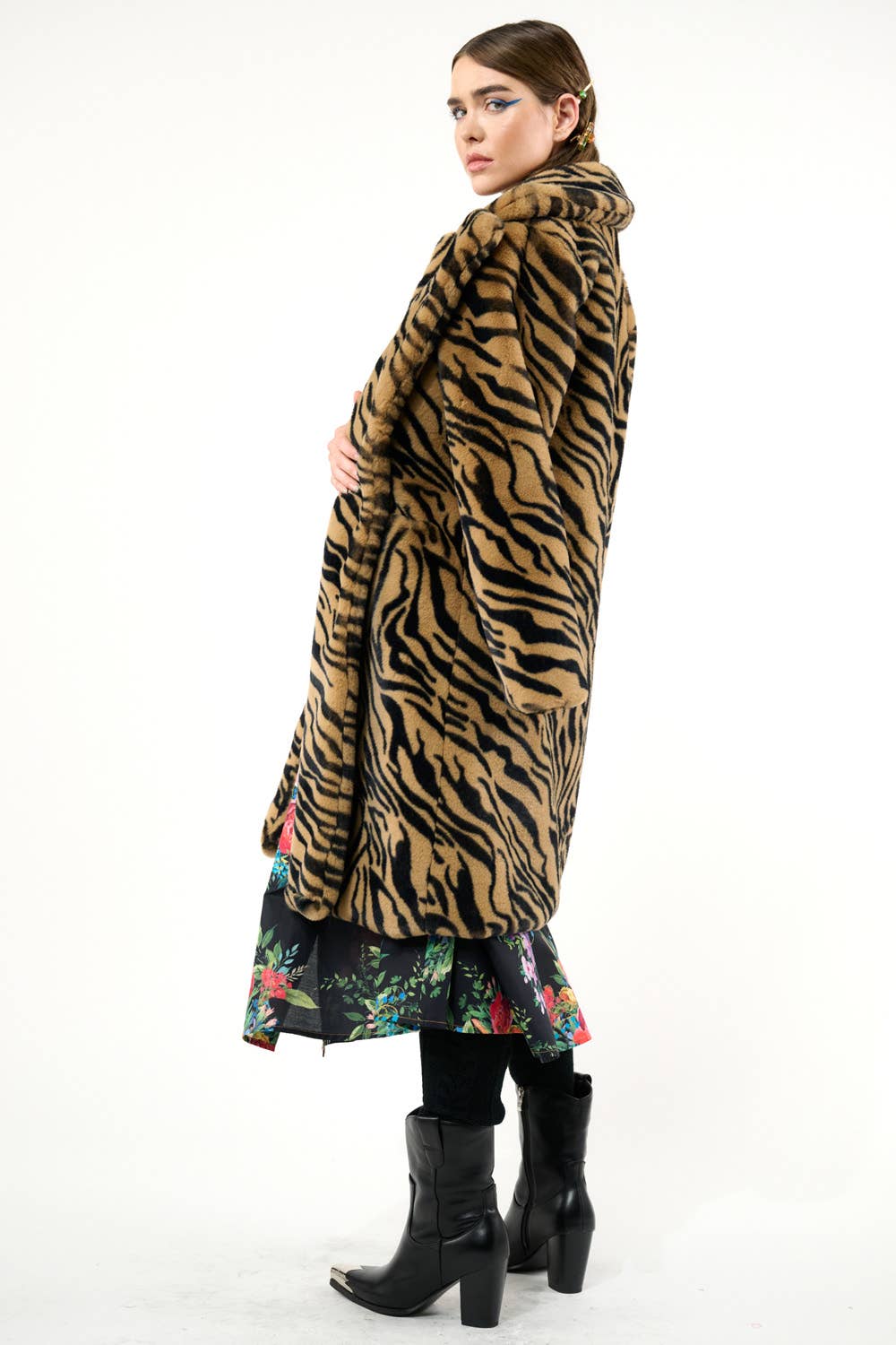 Black Floral Zinnia Shirt-Dress for wholesale on Faire25