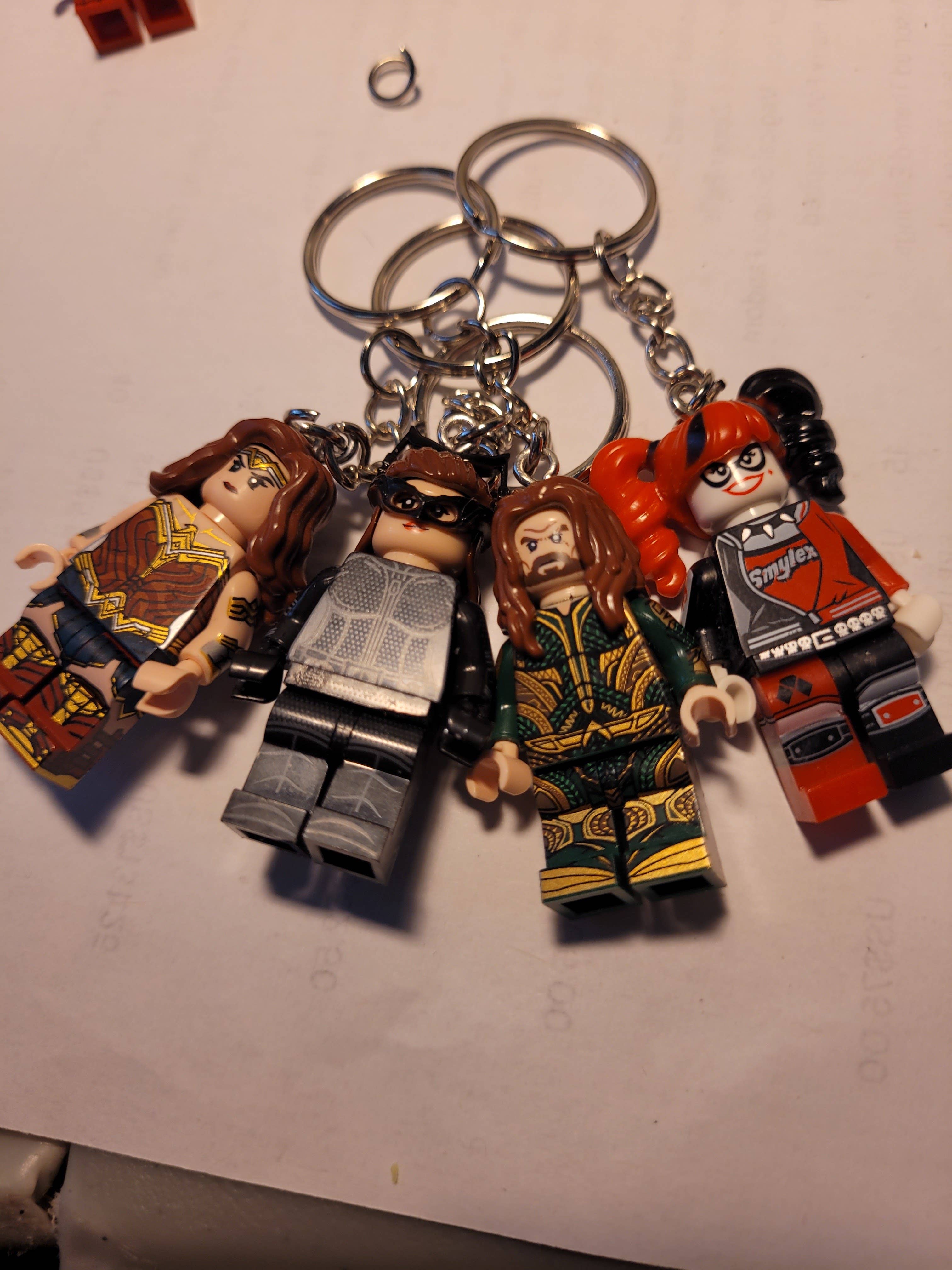Con-Quest Crafts - Wholesale Keychain - Unisex - Super Hero & Super Villain Comic Minifigure Keychains13