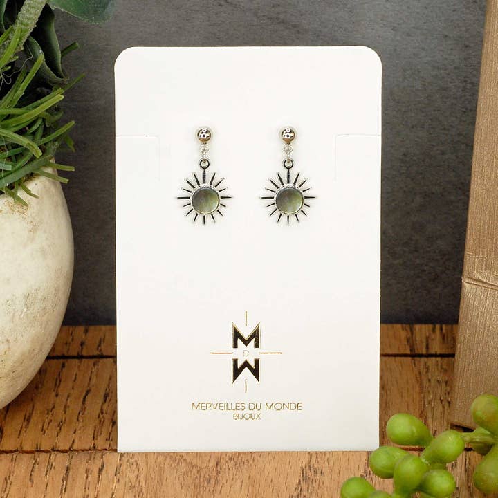 Brass and mother-of-pearl jewelry for wholesale by Merveilles du Monde