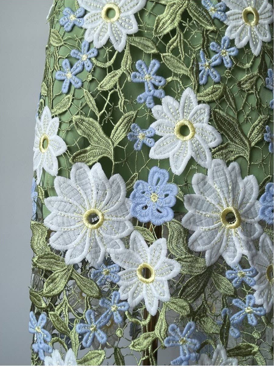 Fodera bianca Gonna midi con ricamo floreale SK015 in vendita all'ingrosso su Faire3