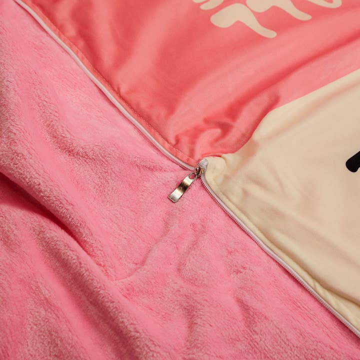 To Be So Styles – wholesale Throw blanket – TPWK Pillow x Blanket | Late Night Talking Blanket3