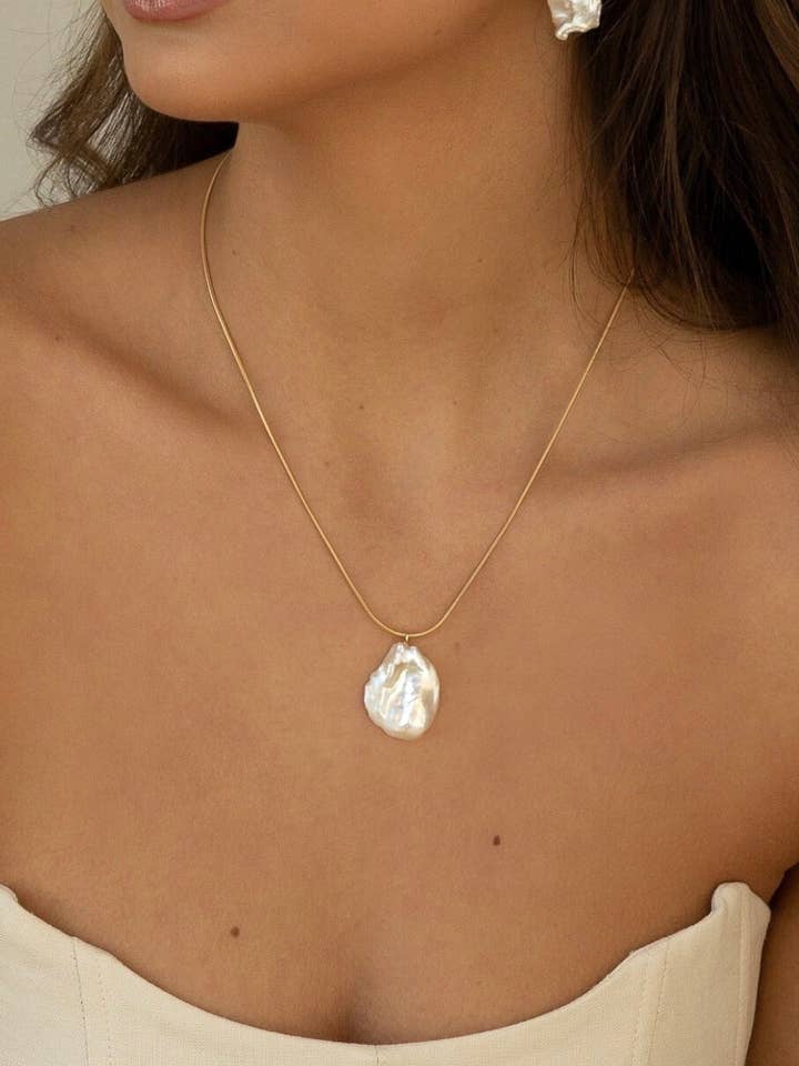 Joann Pearl Necklace for wholesale by Katy Faye