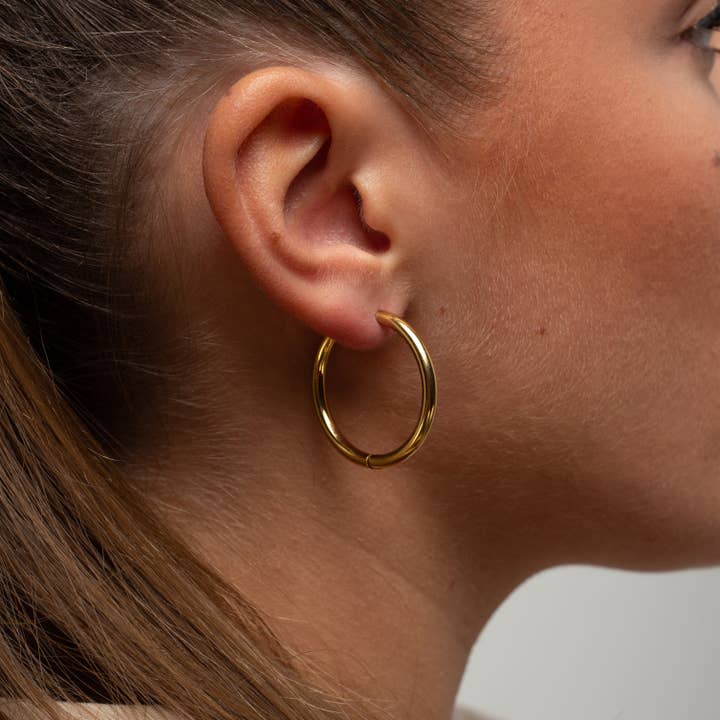 Argolas Lola 30mm por atacado de Aurnia Jewellery