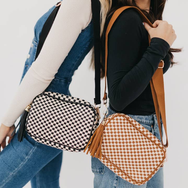 Pretty Simple - Wholesale Crossbody Bag - Women's - Woven Willow Camera Crossbody Bag