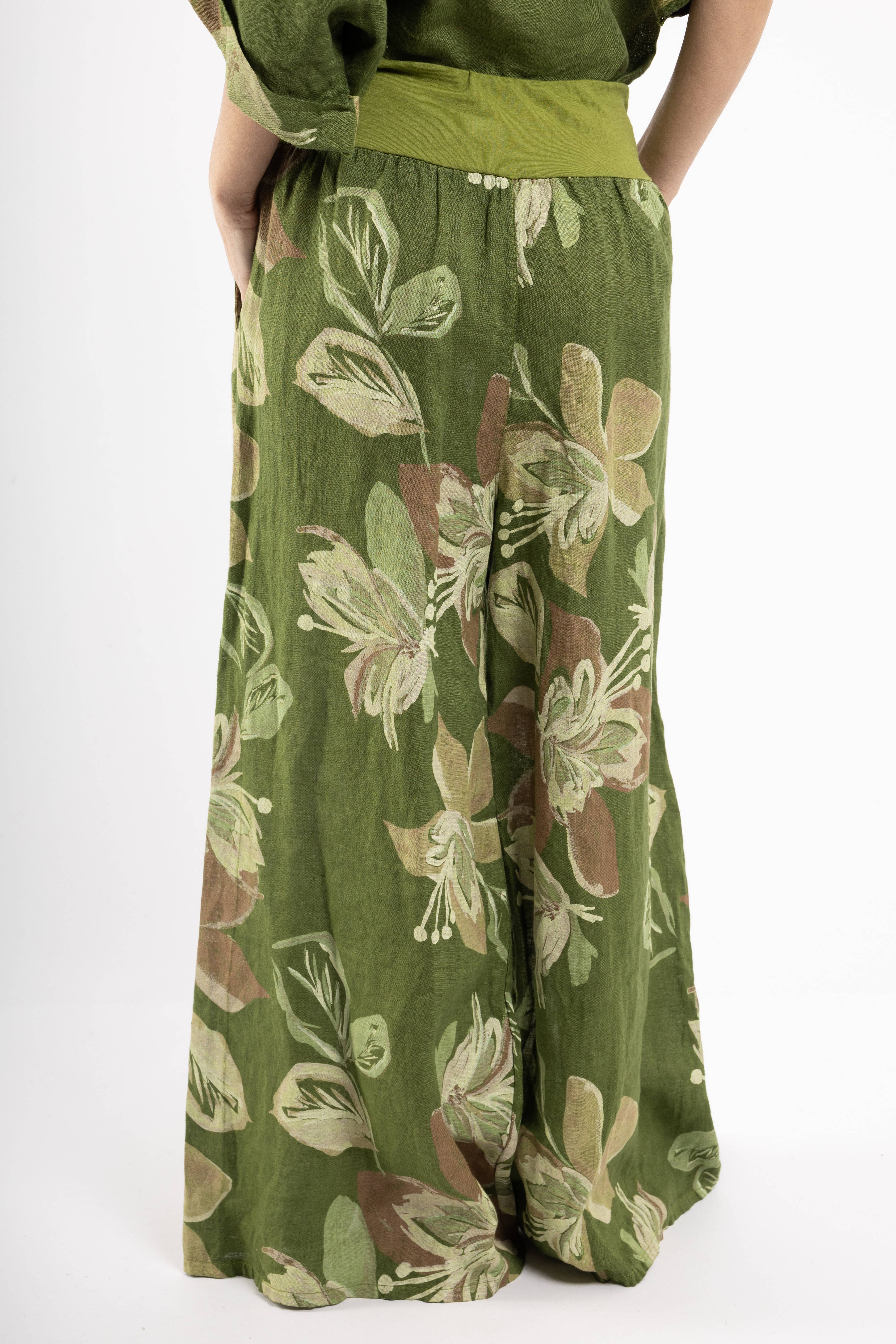 Shyloh - Wholesale Pants - Women's - Wide-leg pants with elastic waistband and floral print, 206595