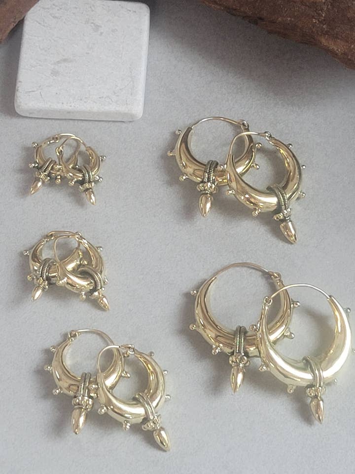 Aros gruesos de latón ligeros / Aros pequeños / Pendientes grandes / Gitano / Bohemio / Boho / Aros étnicos / Tribal / Minimalista para venta al por mayor de Laboheme
