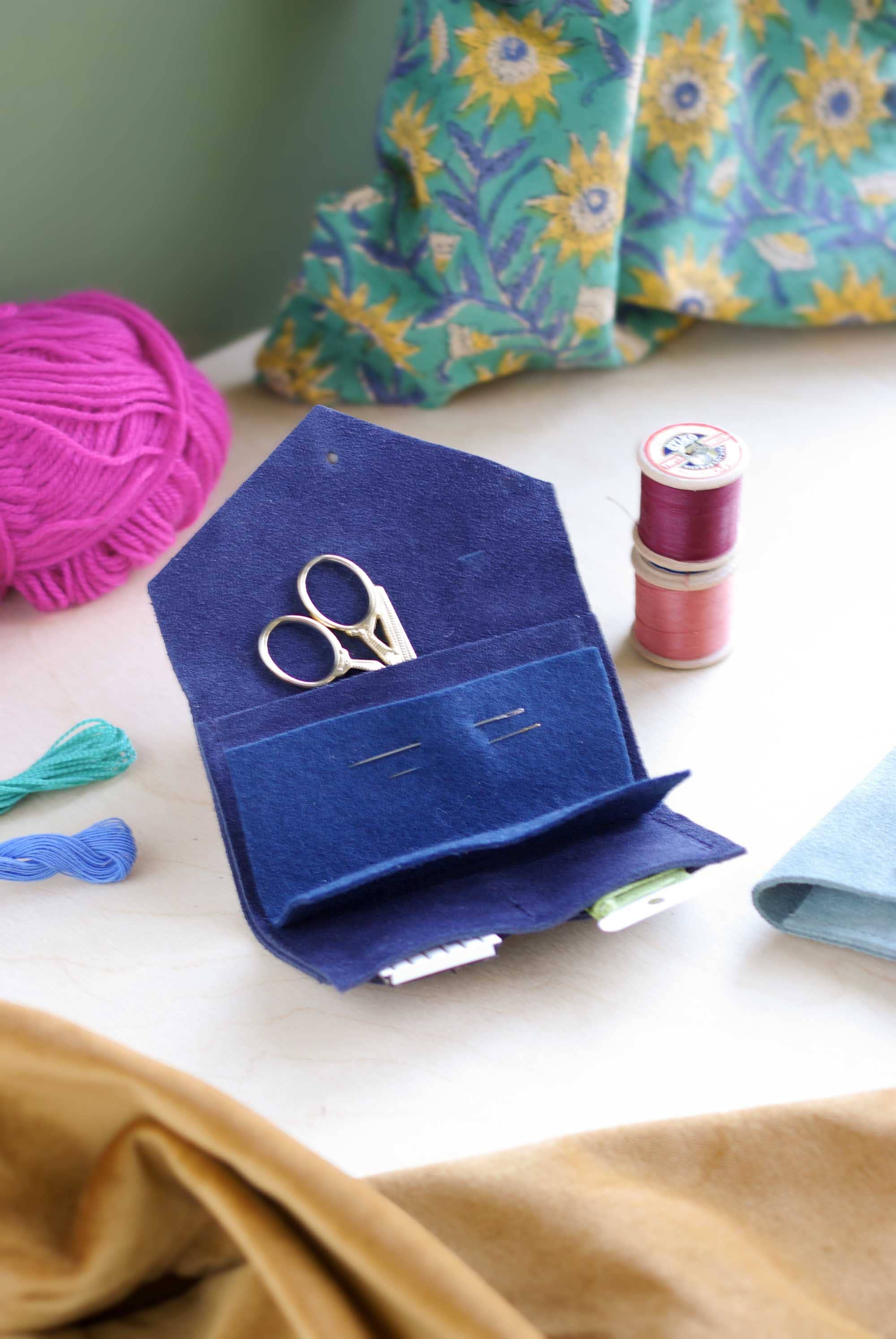 Studio Lowen – wholesale Craft supplies – Sewing Case2