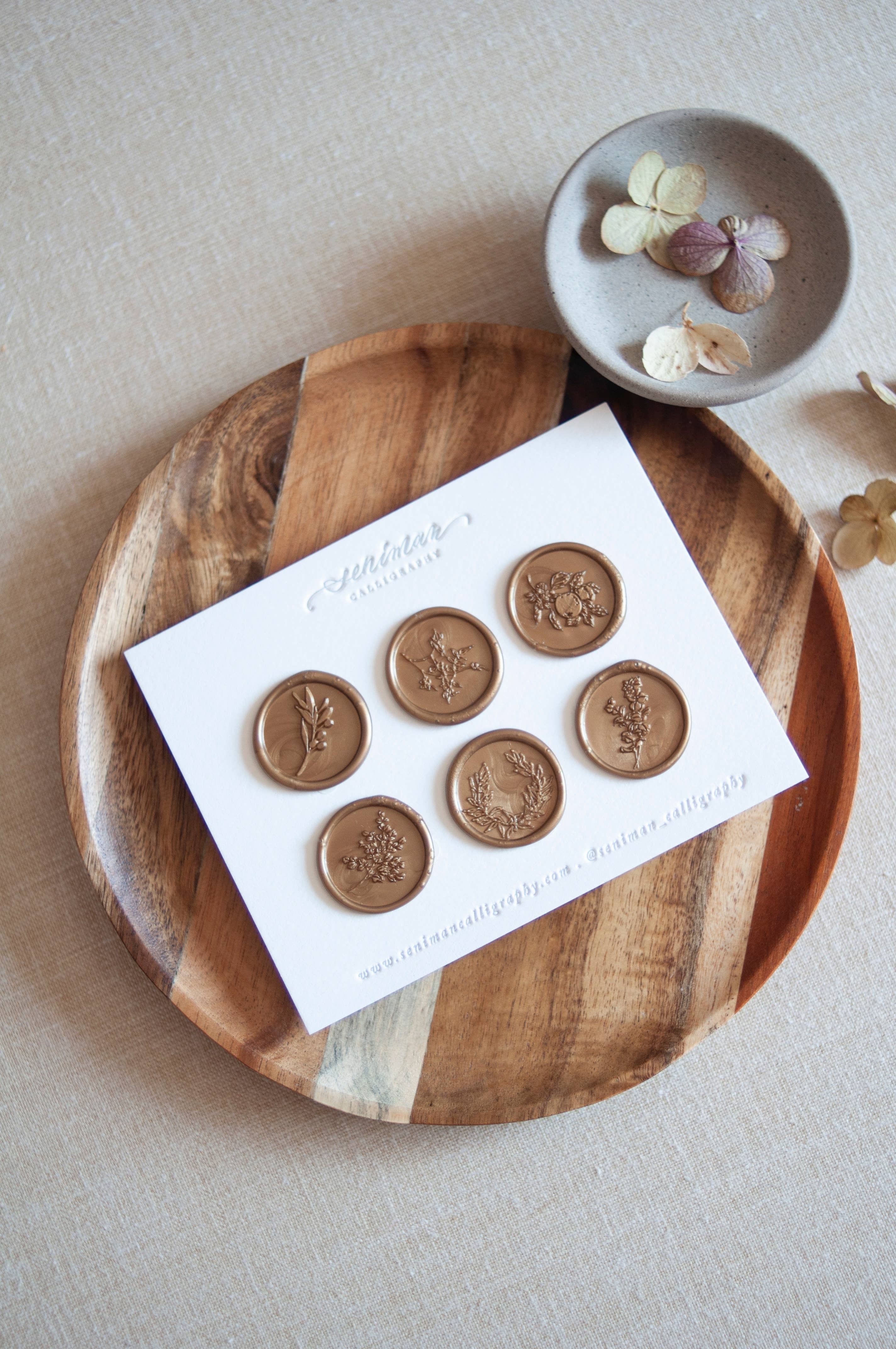 Seniman Calligraphy - Wholesale Sealing Wax - Set of 6 Gold Botanical Wax Seal1