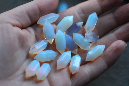 Keystone Crystals - Wholesale Spiritual Stone/Crystal - Small Double Terminated Points7