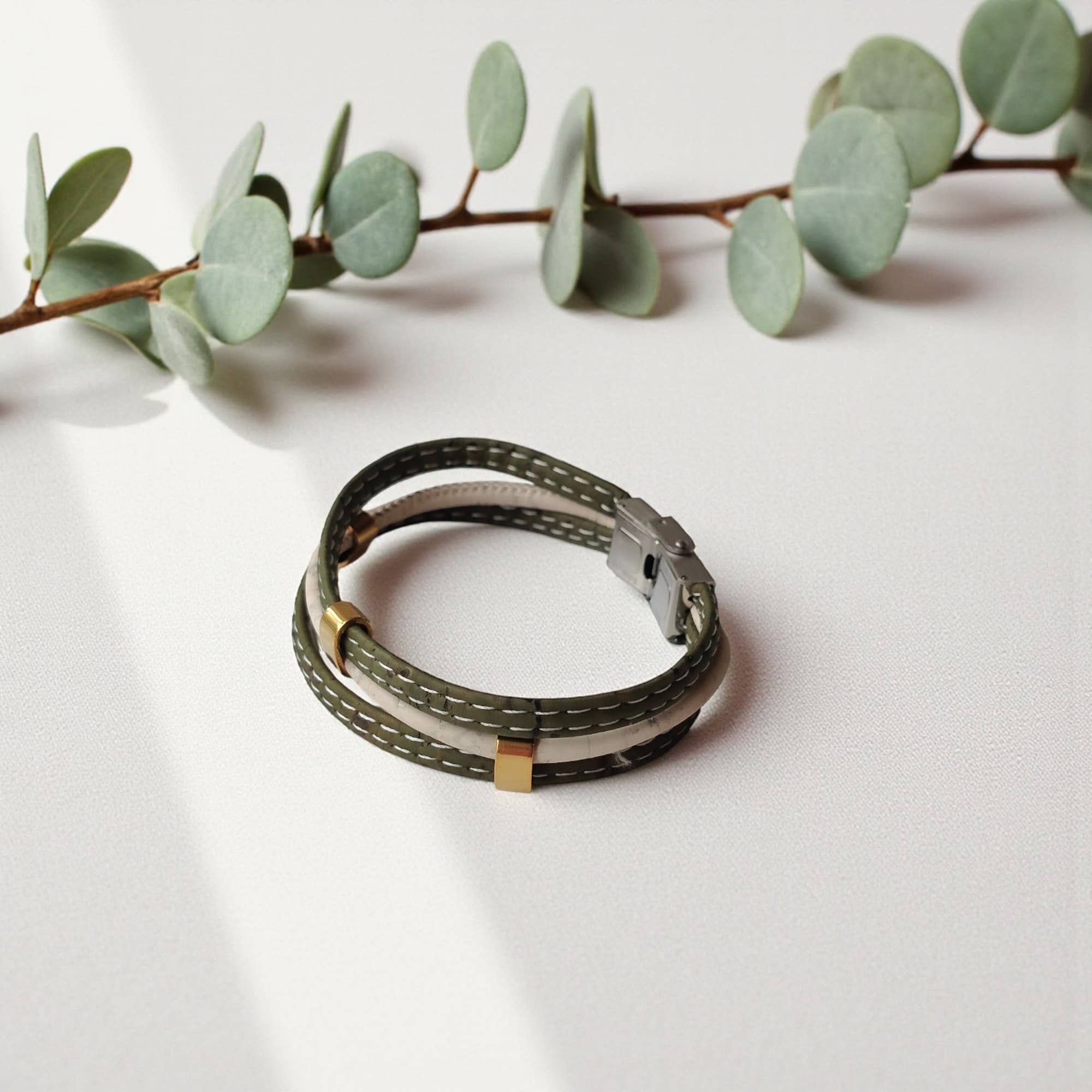 Karmyliege - Wholesale Cuff Bracelet - Khaki and off-white cork bracelet - women1