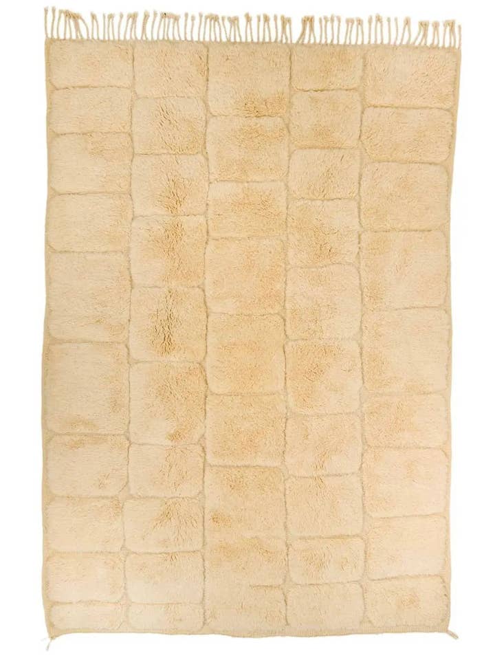 Tapis Berbère Mrirt Beige Crème Motifs Carrés Reliefs- 300 x 200 cm pour la vente par Néda