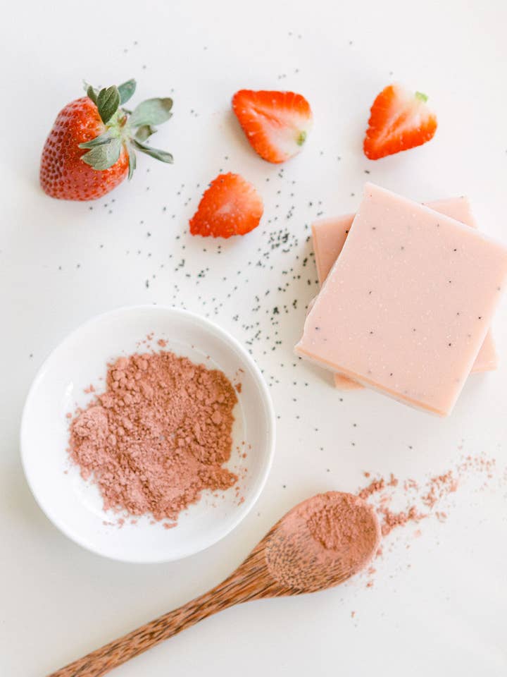 Berry Berry Good (Barre corporelle à la fraise) pour la vente par Wit and Bubbles